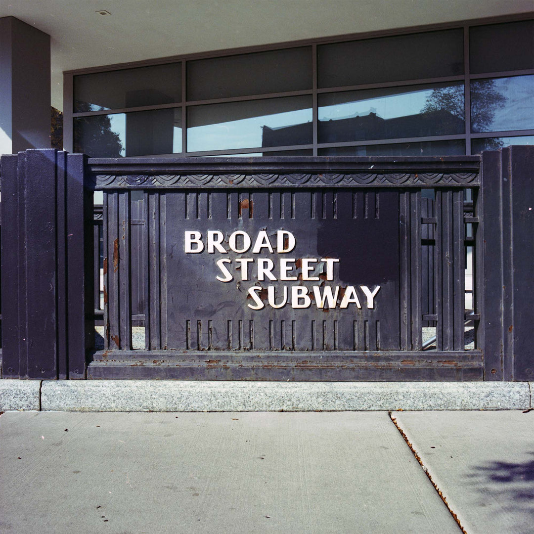 Broad Street Subway Women's Cut